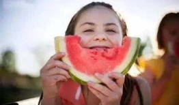 搞笑吃瓜大爆料图片大全,带你领略网络幽默盛宴